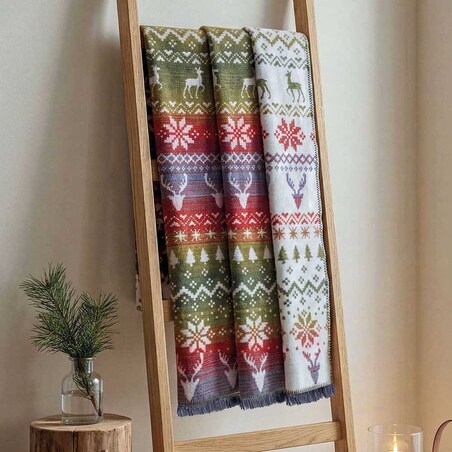 Koc bawełniany Darymex 150x200 Oslo, świąteczny, w renifery i choinki, czerwony, zielony i biały