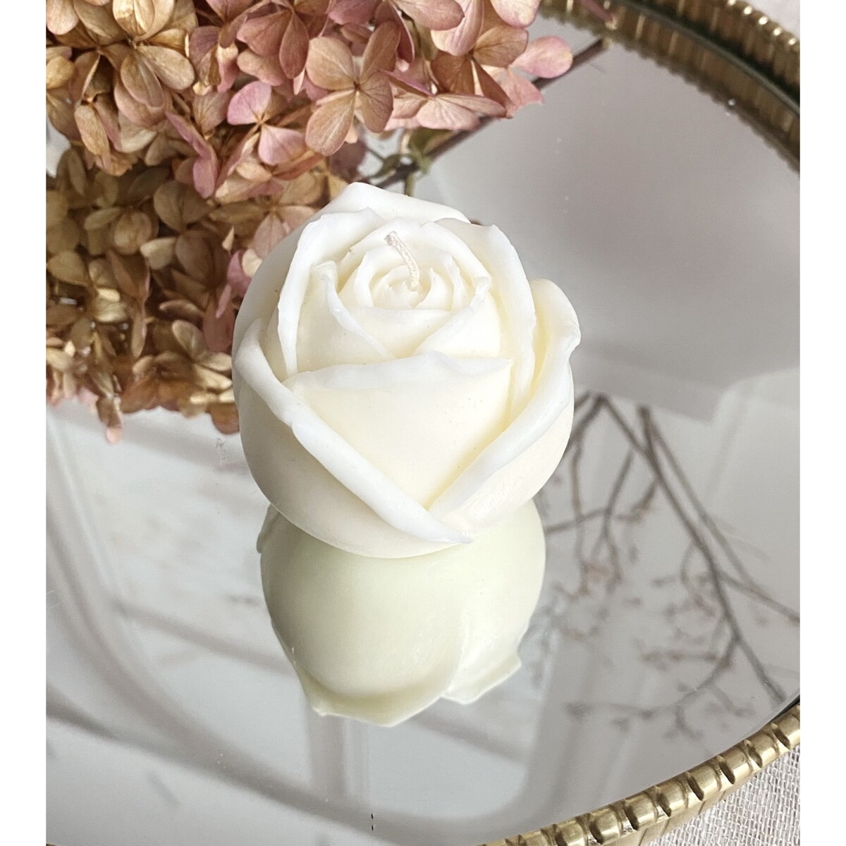 Świeca sojowa ekologiczna dekoracyjna "Rose" 57x60mm biała