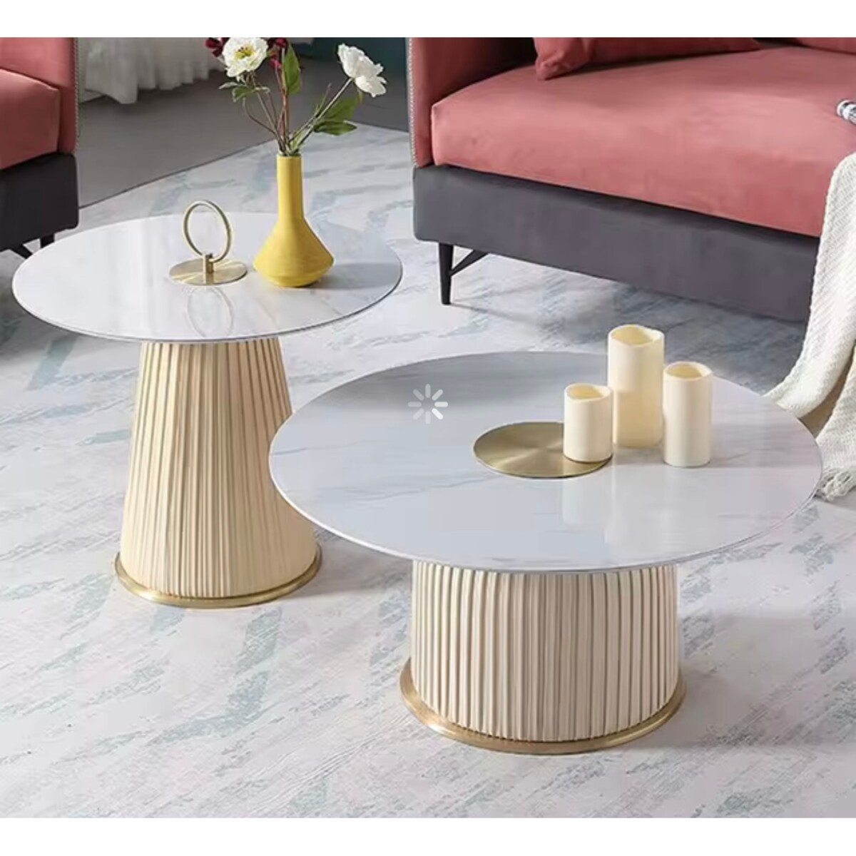 Złoty stolik kawowy plisowany Premium z kamiennym blatem Blanka 60x60x50