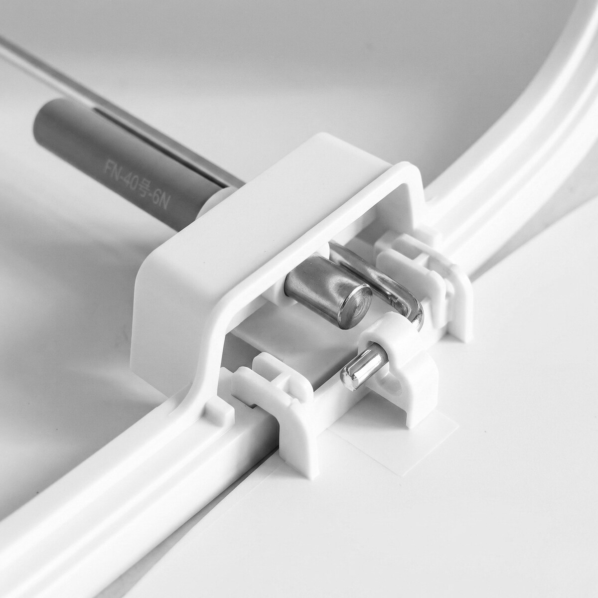 Kosz łazienkowy z pedałem INVI, 7 l