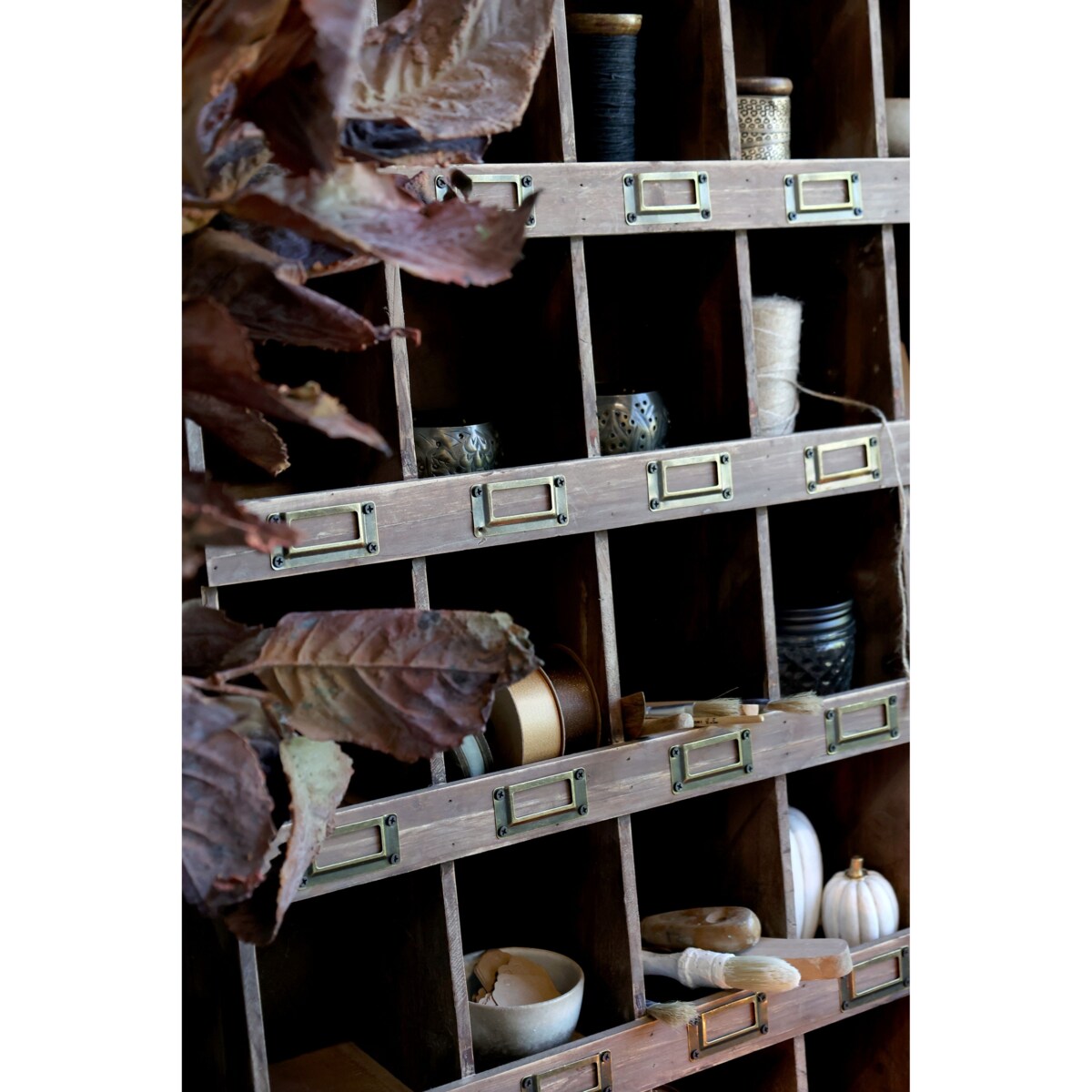 Półka drewniana aptekarska z przegródkami 120x85 cm