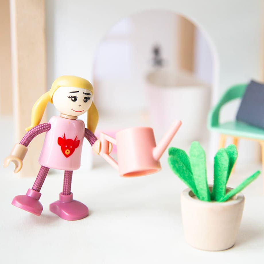 Domek drewniany dla lalek