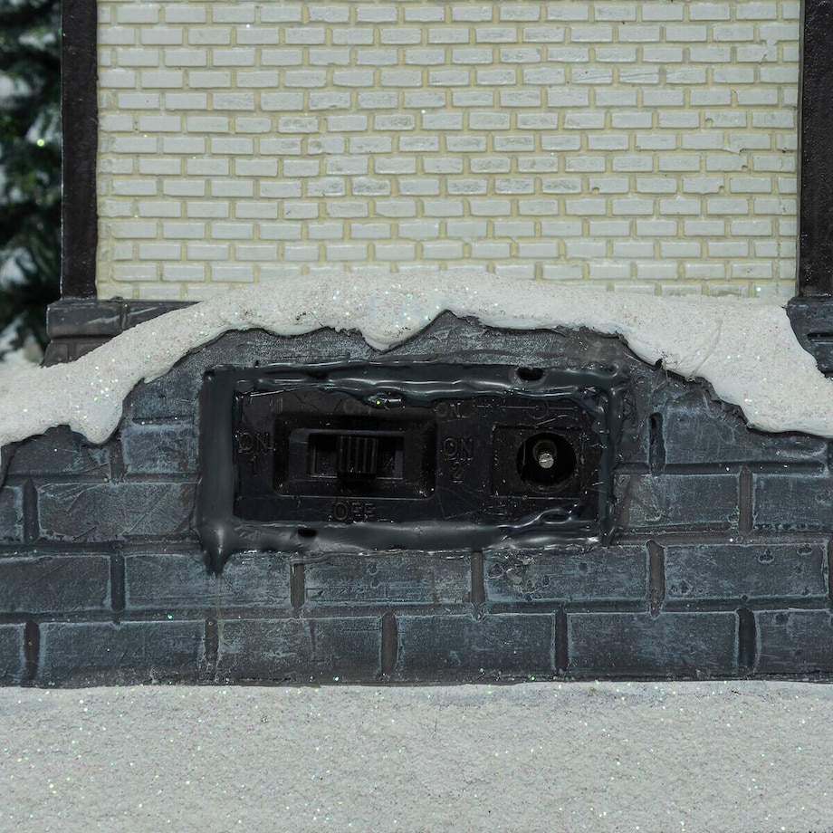 Dekoracja - scenka LED 30x23x18 cm z kościołem KYRKA