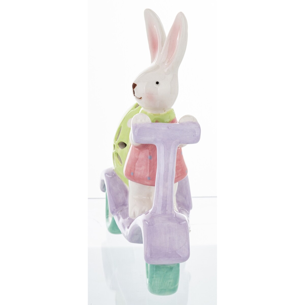 Dekoracja - króliczka na hulajnodze 14,2x5,5x12 cm z zieloną pisanką