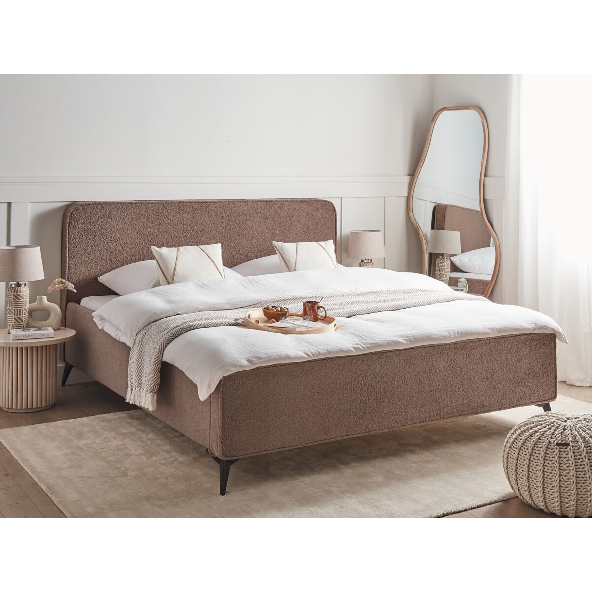 Łóżko boucle 180 x 200 cm brązowe VALOGNES