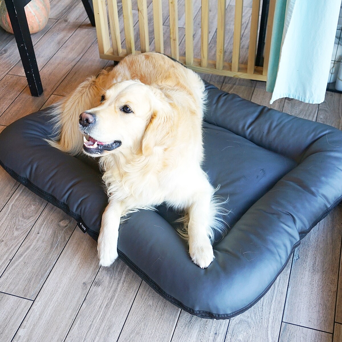 Legowisko Ponton dla psa z eko skóry ELLA, 110x90 cm, Grafit