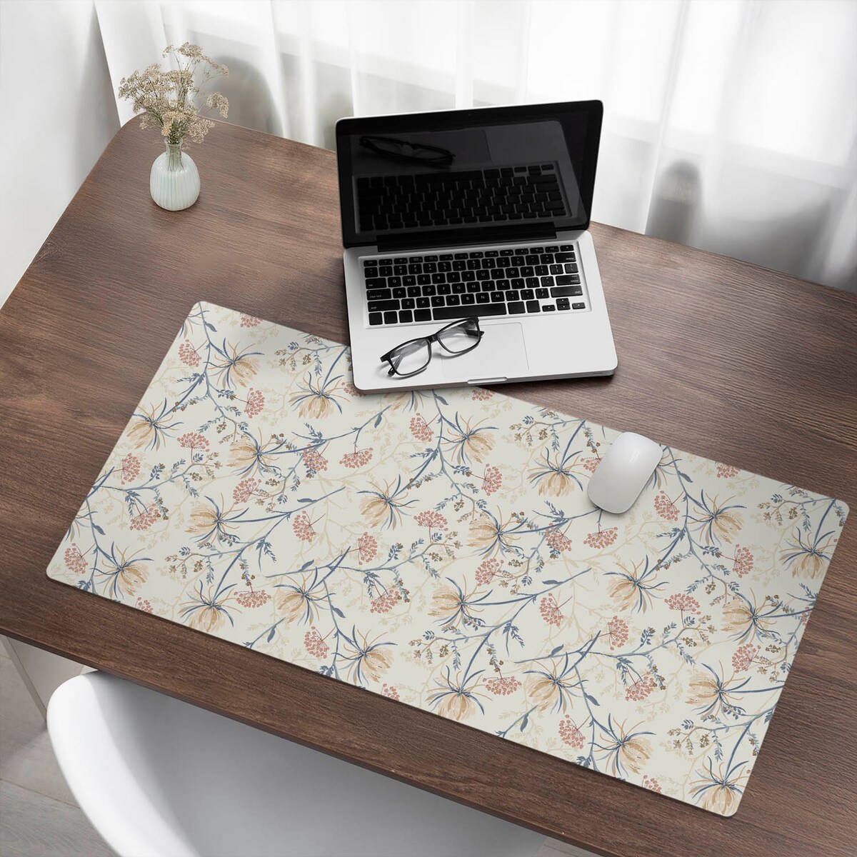 Kremowa mata na biurko Kwiatowy wzór vintage, 100x50 cm