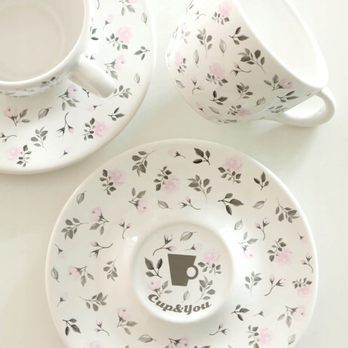 Zestaw na herbatę i kawę FILIŻANKA+SPODEK 150ml w pięknym kwiatowym wzorze