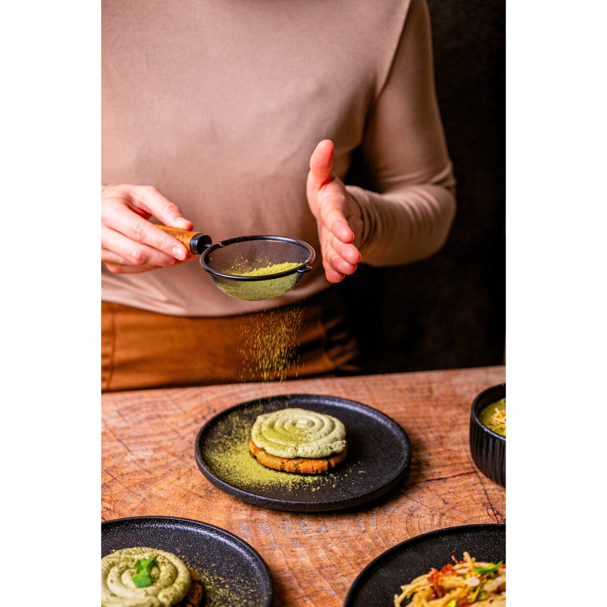 Serwis obiadowy Anun czarny na 6 osób 18 szt. Nowoczesny Do zmywarki Komplet talerzy