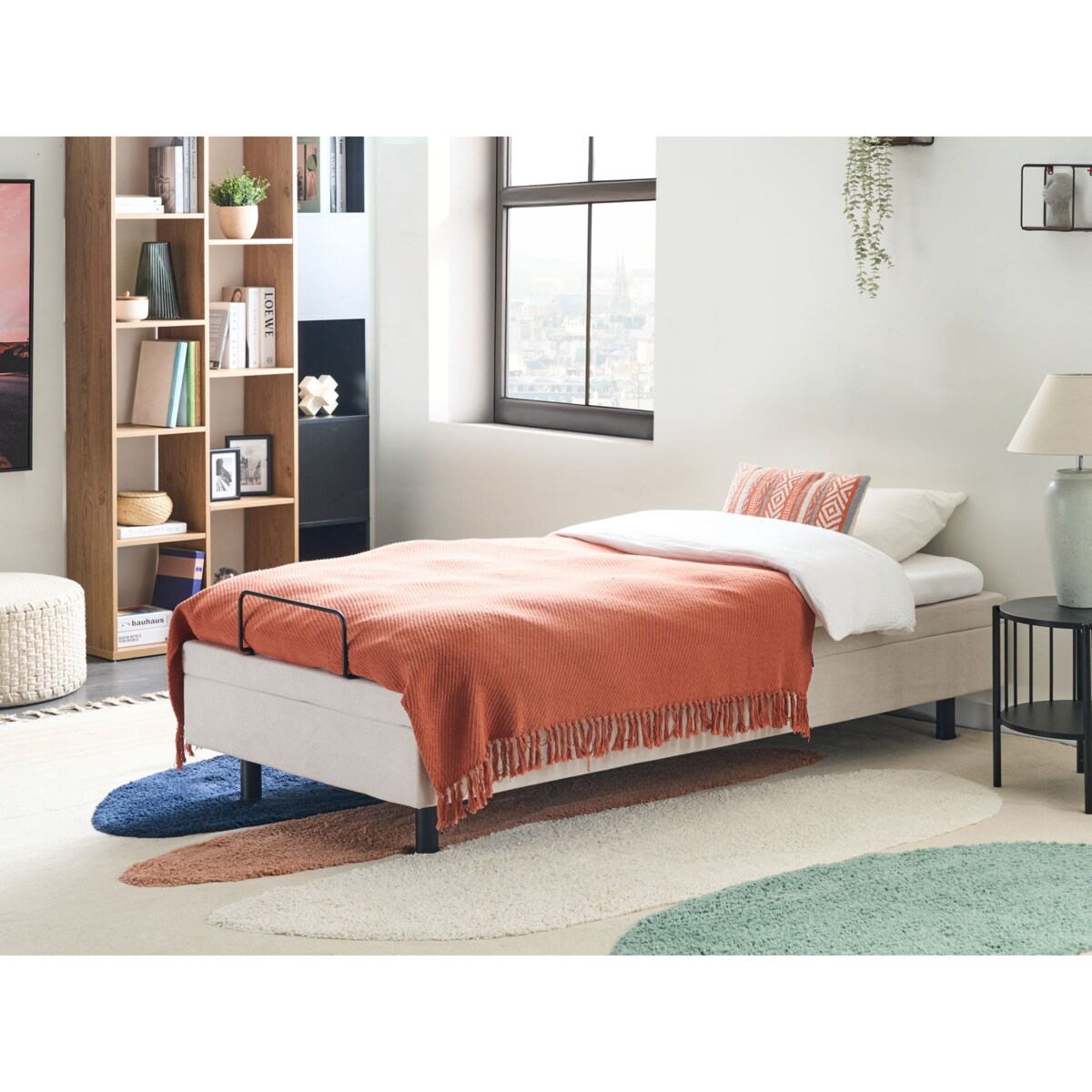 Łóżko regulowane bez zagłówka DUKE II 90 x 200 cm Jasnobeżowy