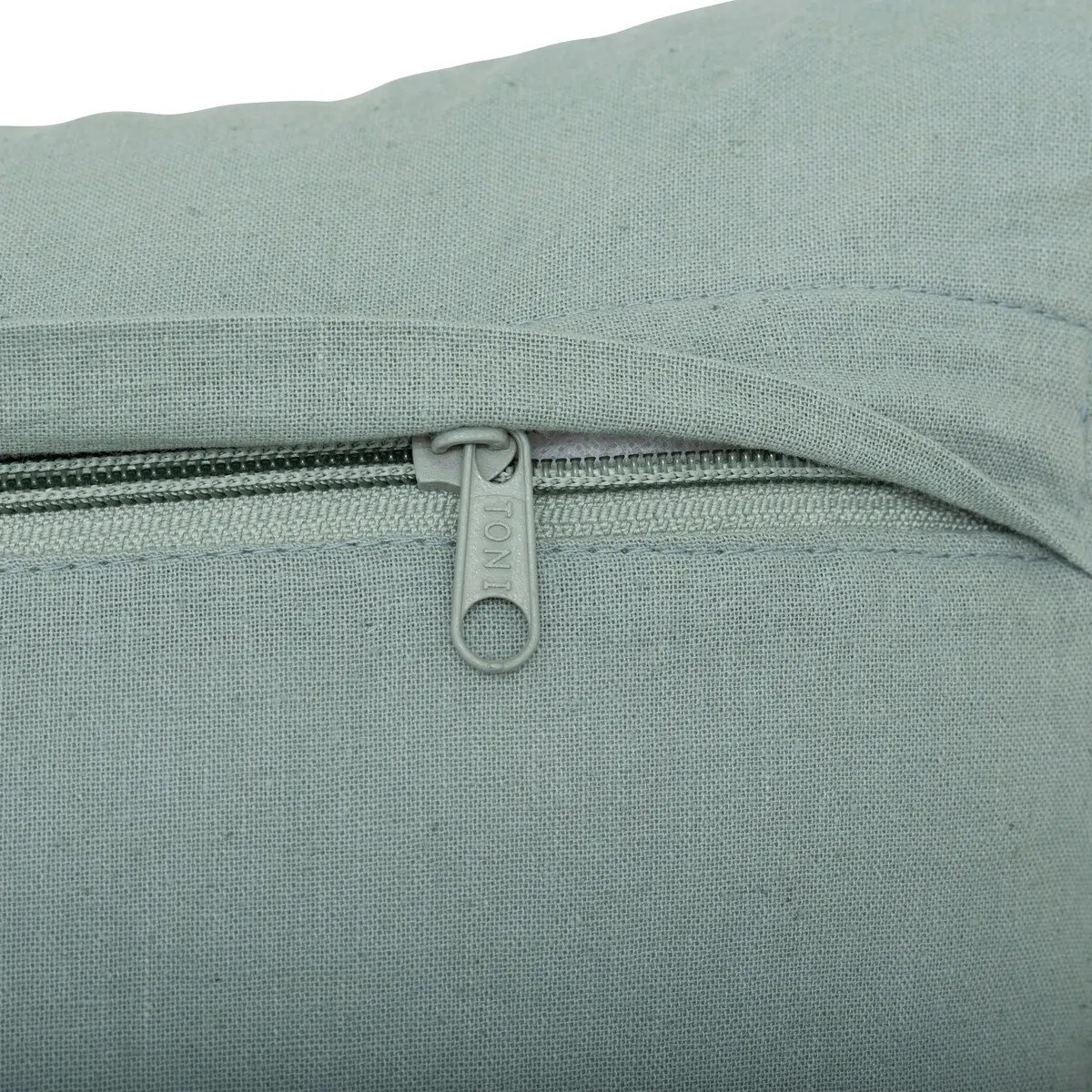 Poduszka dekoracyjna, haftowana seledynowo-zielona 58x38cm Wild