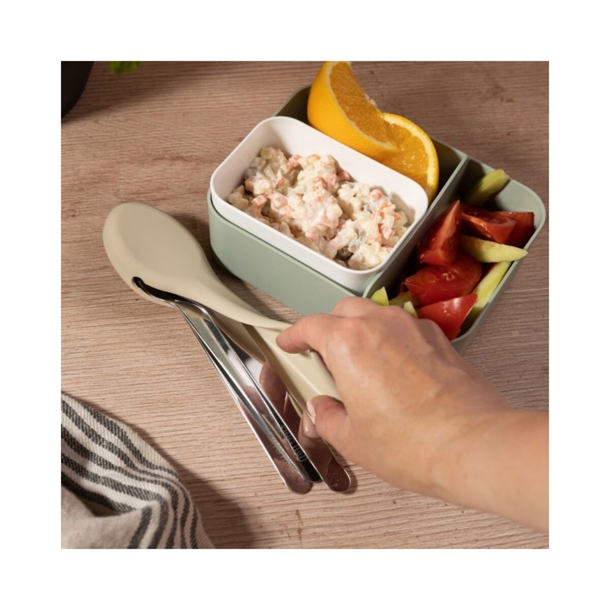 Kinghoff zestaw sztućców w etui do lunch boxów 63235