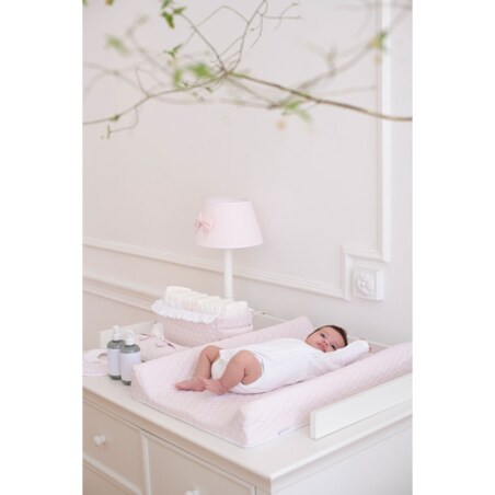 Przewijak pudrowy pikowany z haftem