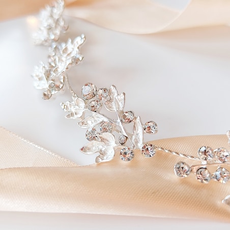 Srebrna gałązka z listkami do włosów na ślub