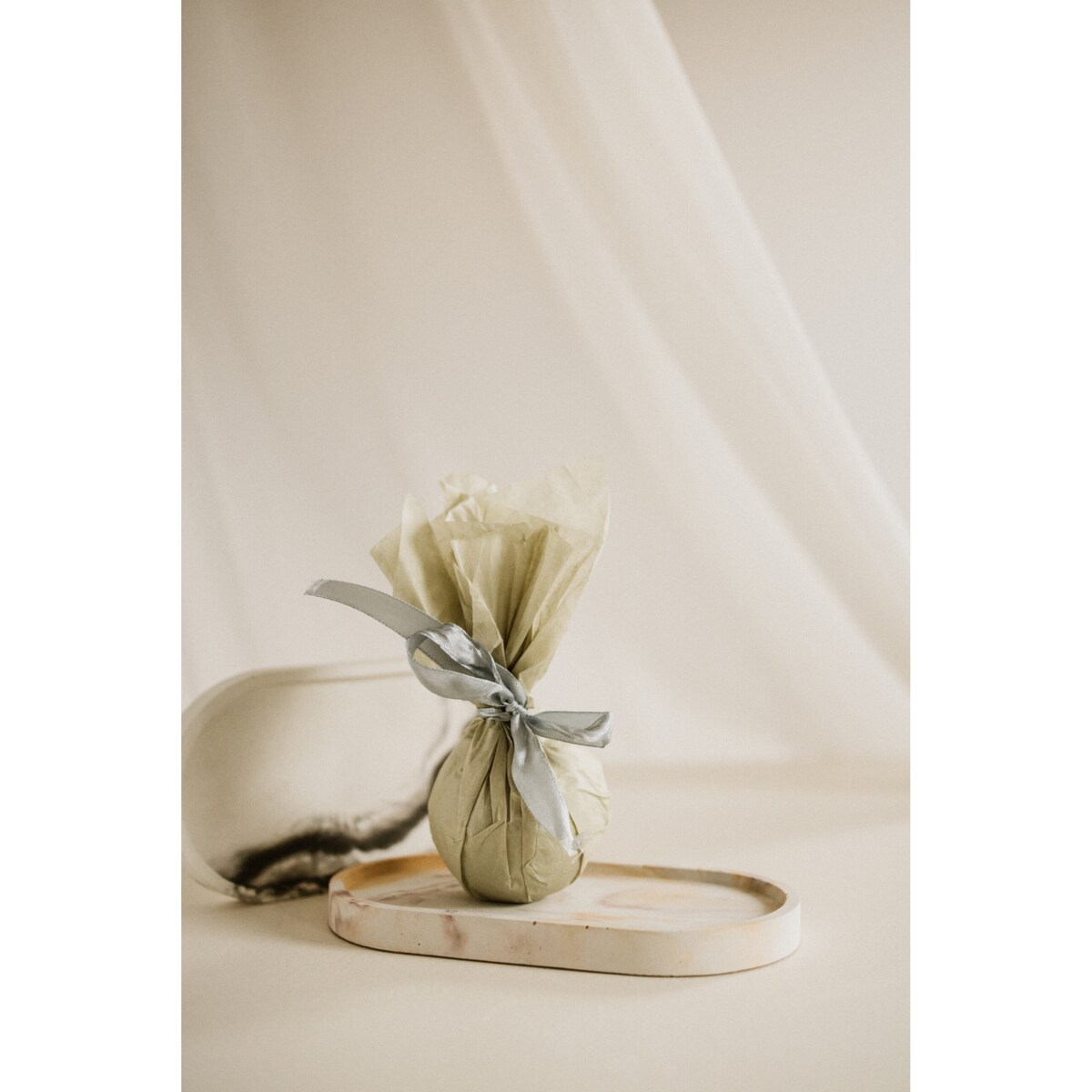 Oczyszczająco- łagodząca kula do kąpieli MINTY FUSION Cleansing and soothing Bath bomb