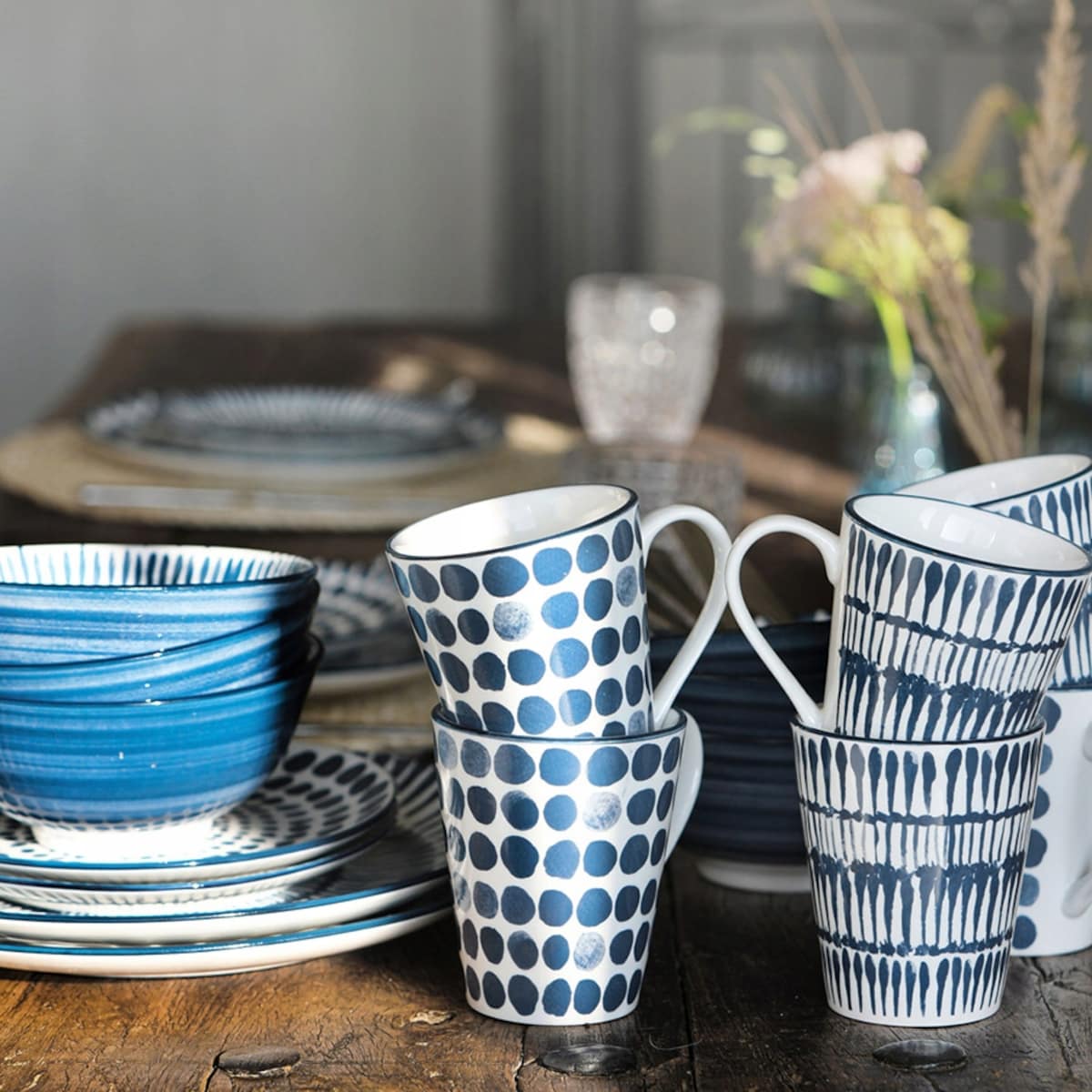 KUBEK PORCELANOWY biały ręcznie malowany 300ml