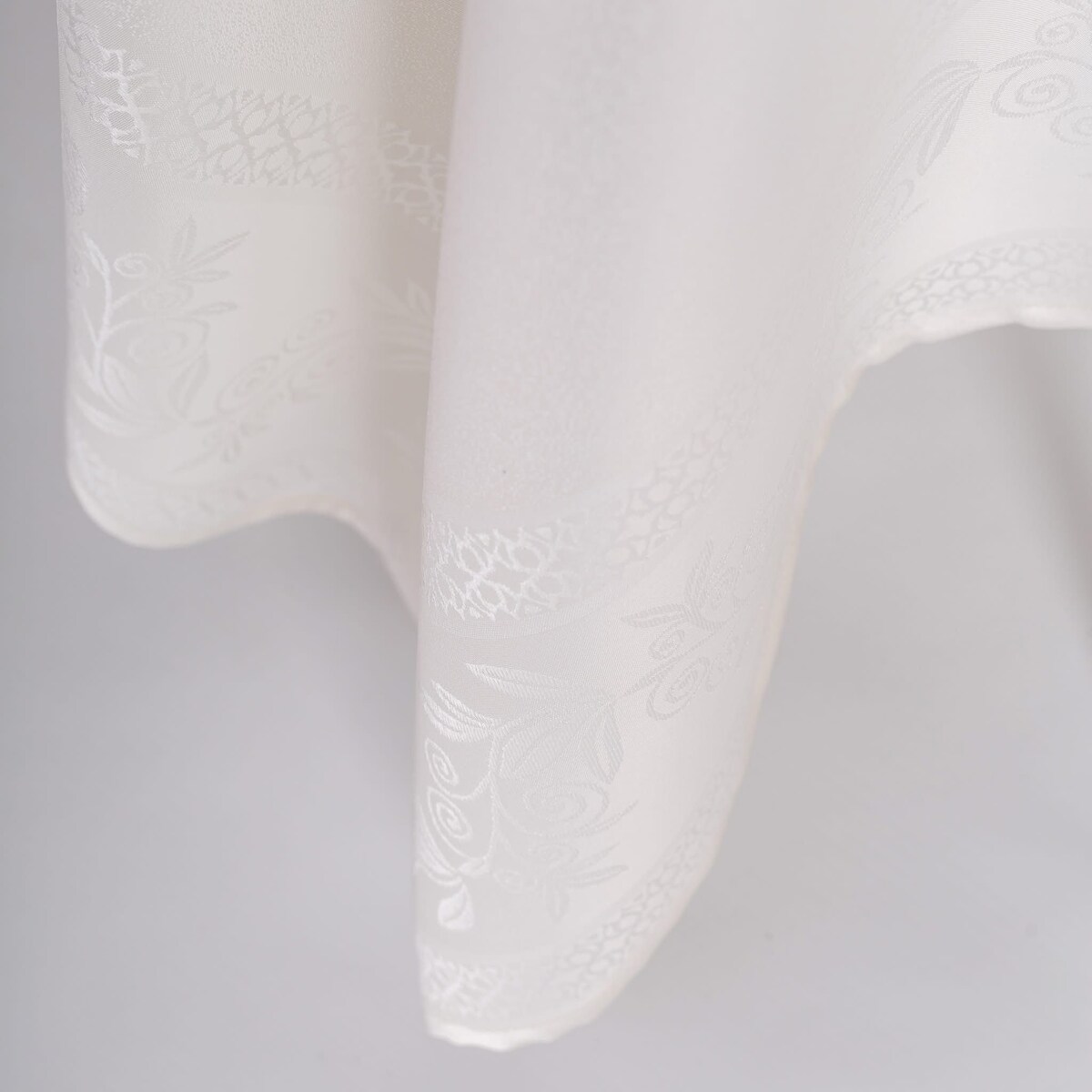 Obrus dekoracyjny 160x160cm plamoodporny biały