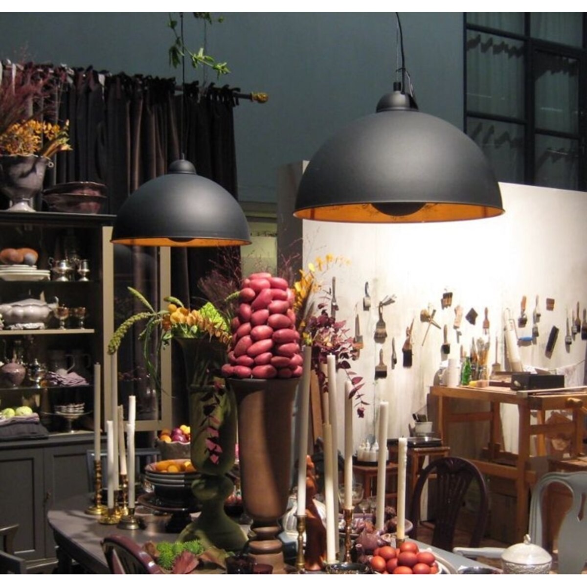 Loftowa lampa wisząca Captain czarna kopuła do kuchni