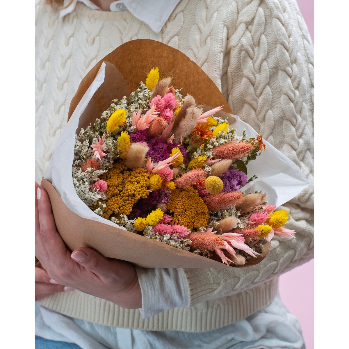 Bukiet suszonych kwiatów premium - krwawnik, kraspedia, phalaris