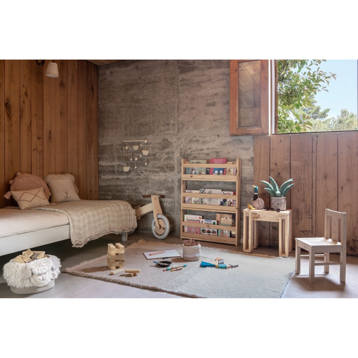 Poduszka wełniana owca Pink Nose Sheep Lorena Canals