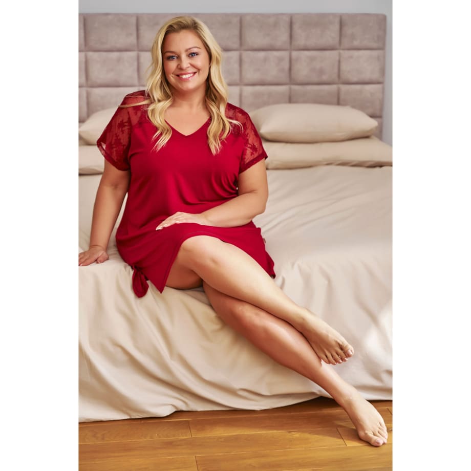 Burgundowa koszula nocna z koronką