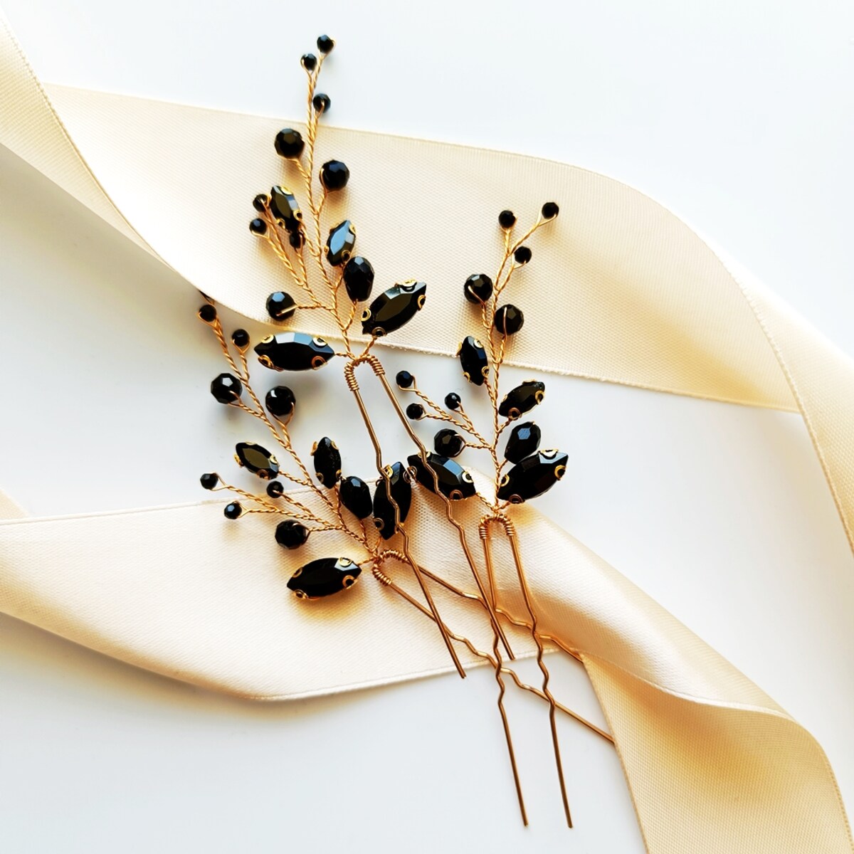 Czarne złote ozdoby gałązki do włosów listki cyrkonie wsuwki biżuteryjne
