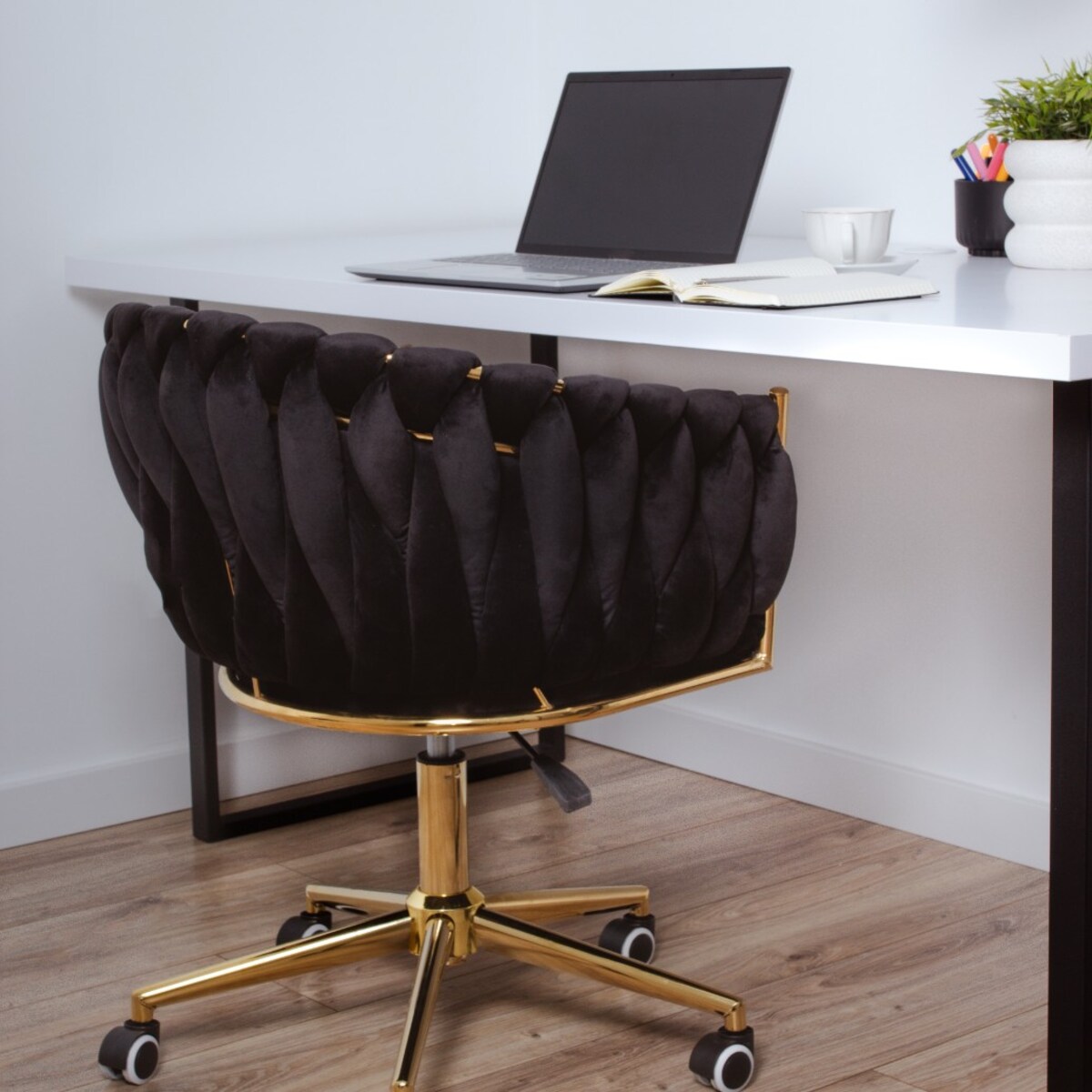 Fotel biurowy krzesło obrotowe regulowane welurowe czarne