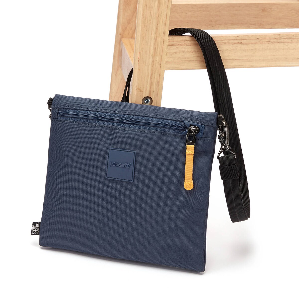 Saszetka torebka antykradzieżowa Pacsafe GO - granatowy