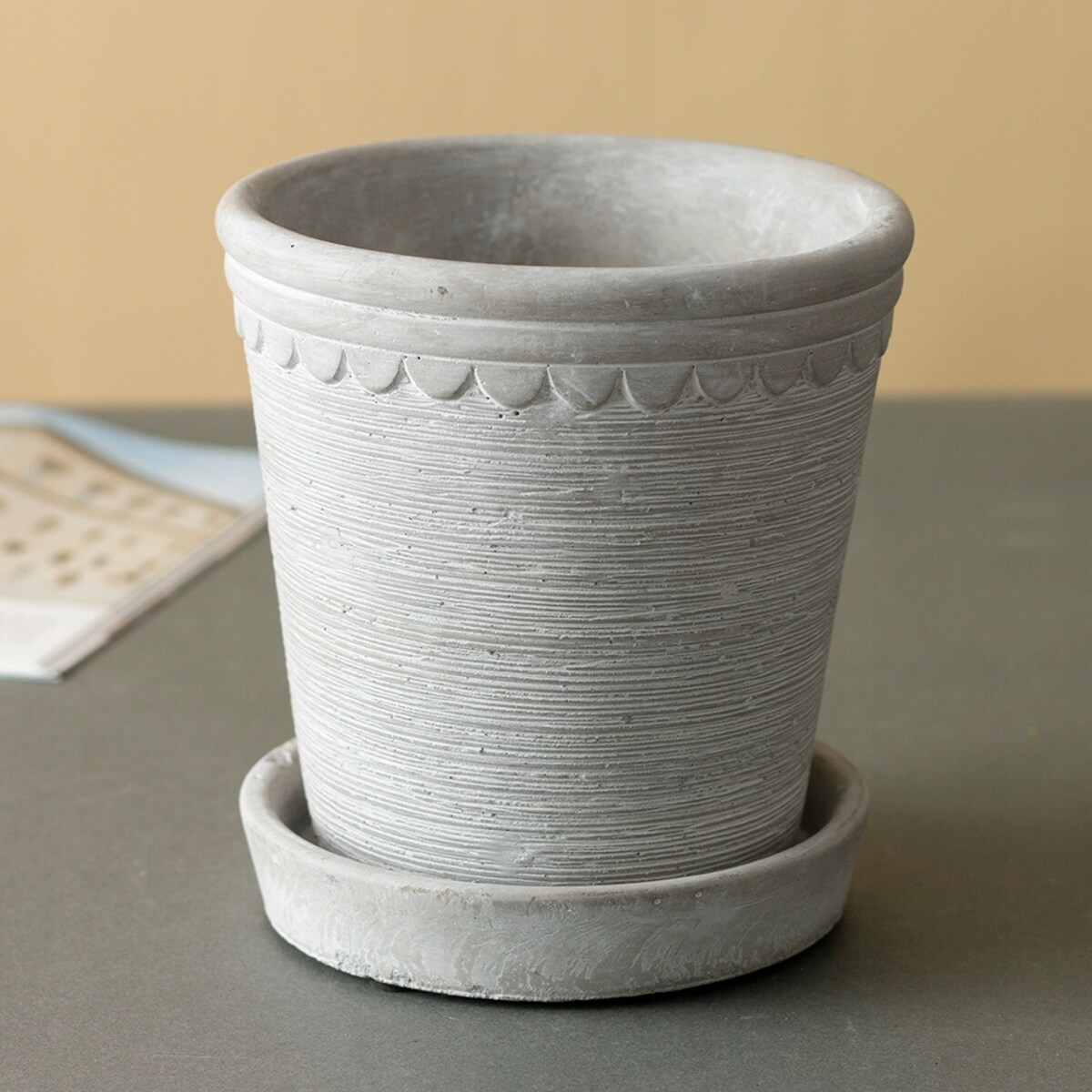 OSŁONKA ELLEN w stylu skandynawskim beton śr. 15cm