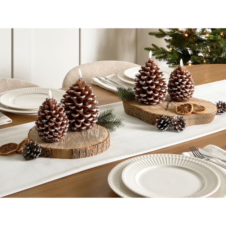 Zestaw 4 świec LED IVRESSE Szyszka 15/12 cm Brązowy