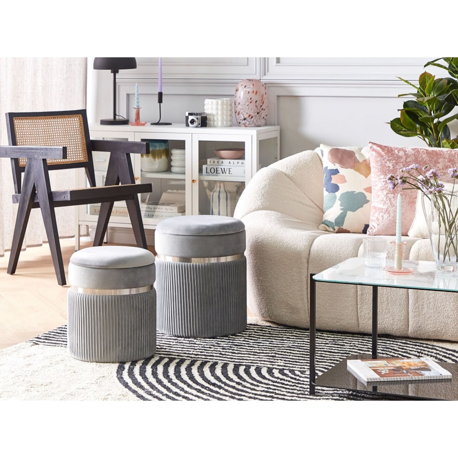 Zestaw 2 welurowych pufów ze schowkiem jasnoszary CAMDENTON
