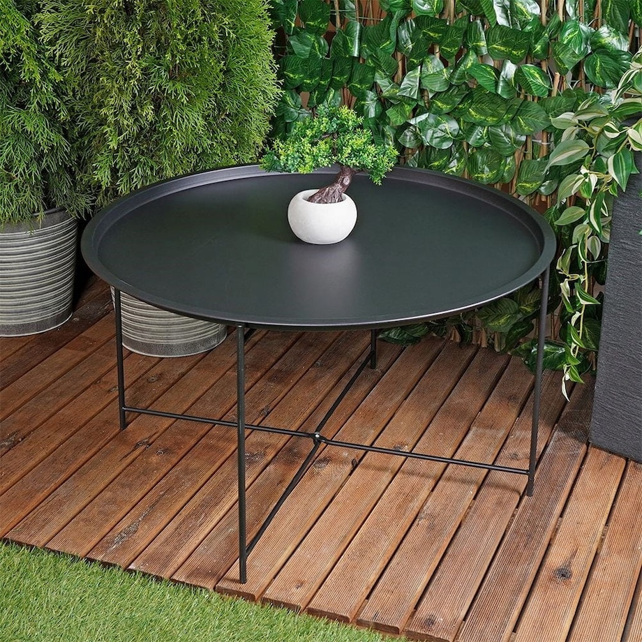 Okrągły stolik kawowy wykonany z metalu w czarnym kolorze, o wymiarach 75x42 cm, elegancki i funkcjonalny, minimalistyczny design