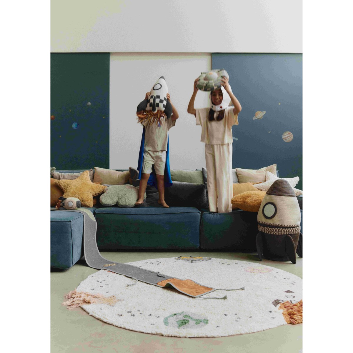 Poduszka rakieta Rocket M,  "Mom, I want to be an astronaut" Lorena Canals