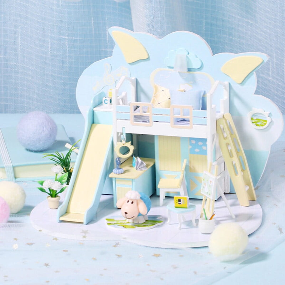 Miniaturowy domek - Niebieska owieczka