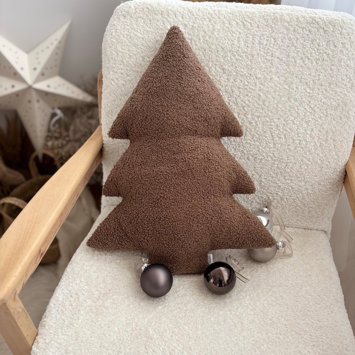 Poduszka Choinka boucle brązowa