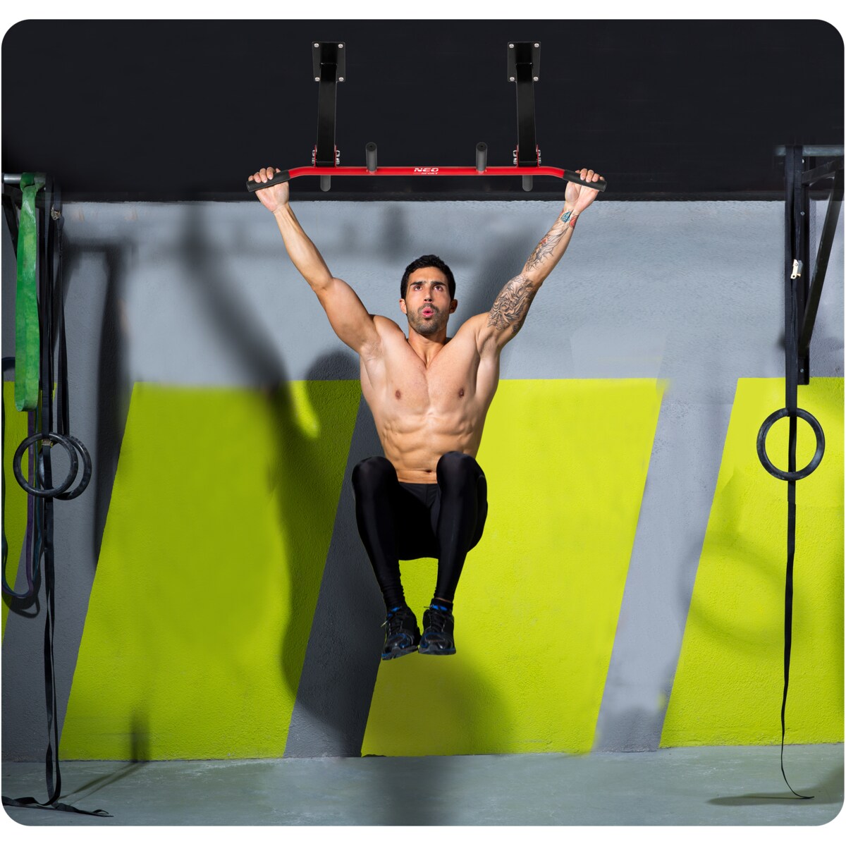 Drążek do podciągania ćwiczeń sufitowy Neo-Sport