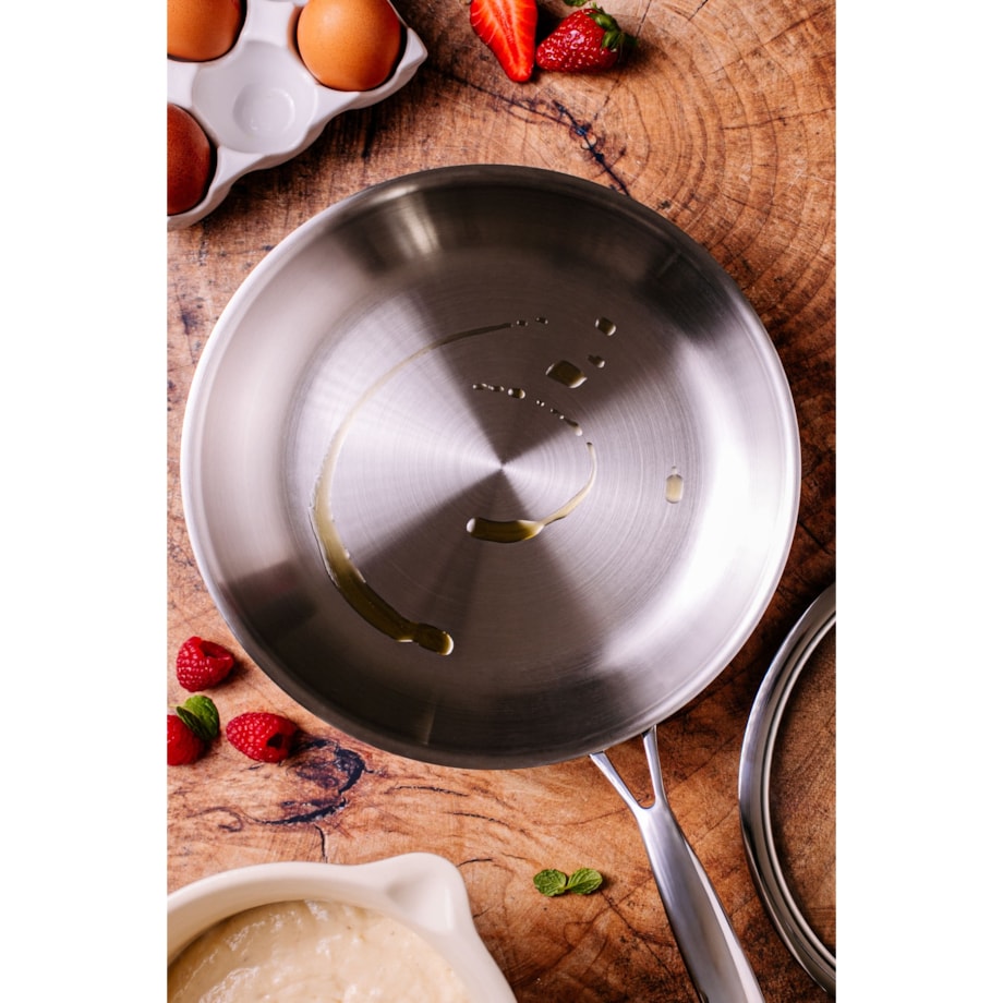 Profesjonalna patelnia stalowa Hikari 24 cm z pokrywką Na indukcje Na gaz Nierdzewna