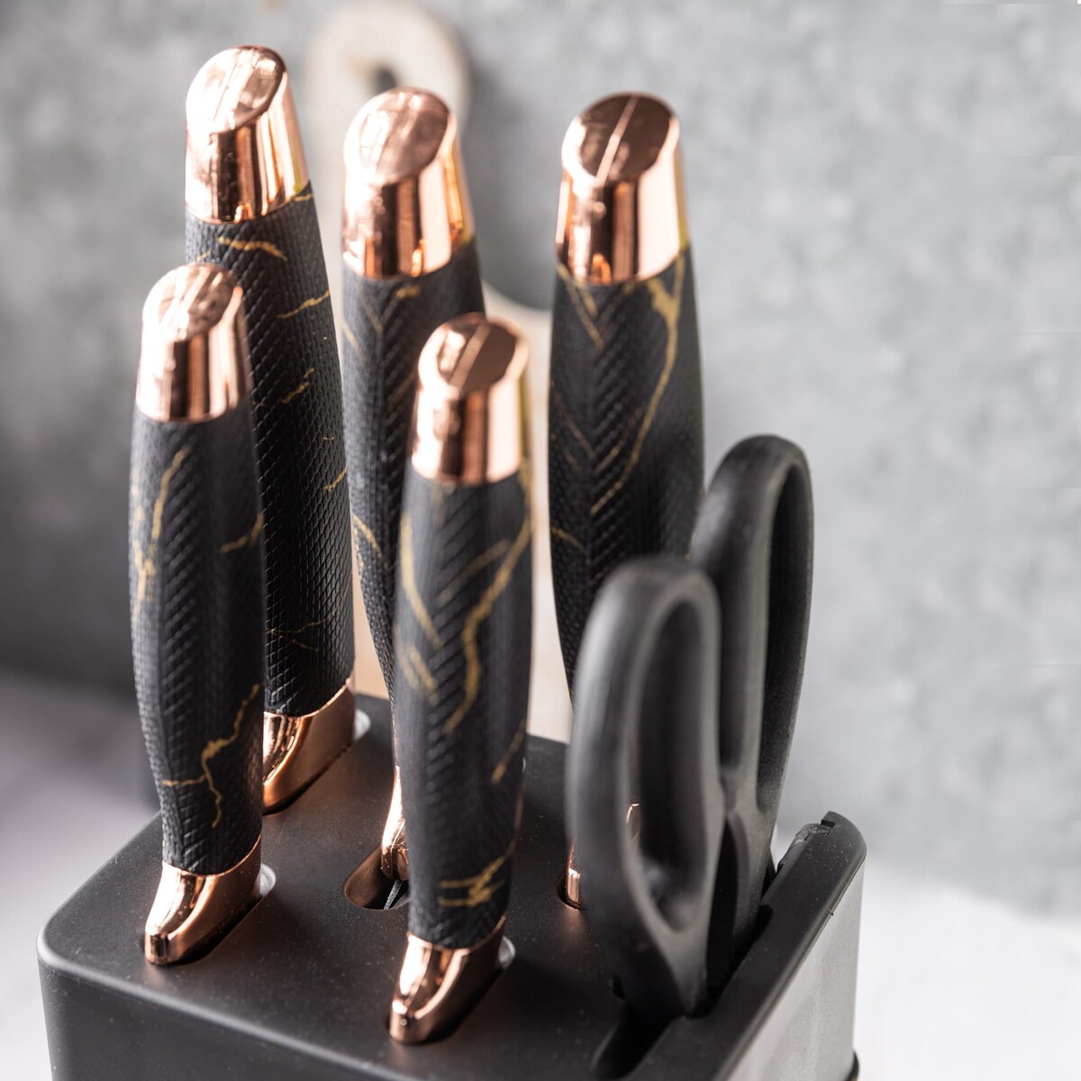 Zestaw noży kuchennych w bloku 6 elementów czarny KLAUSBERG