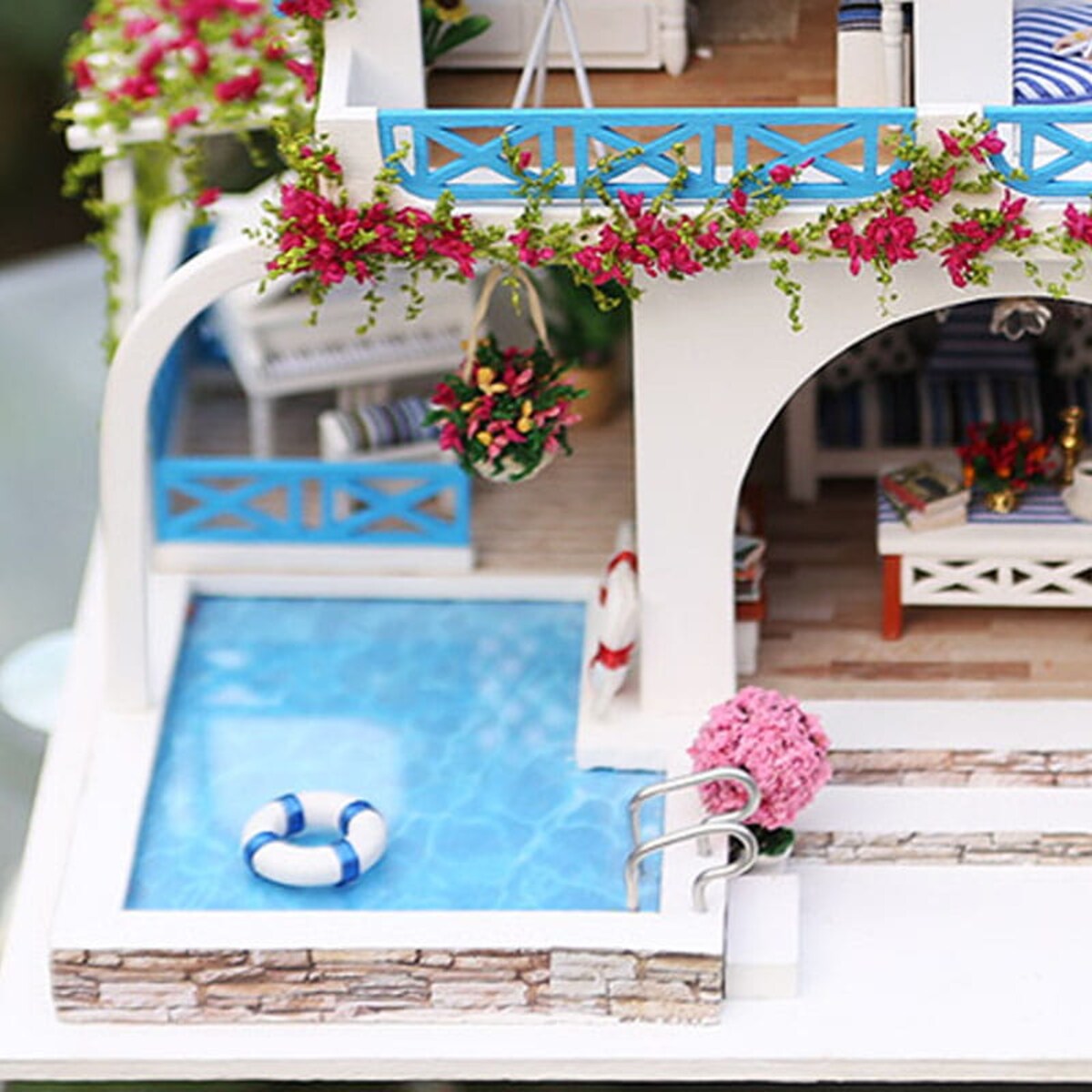 Miniaturowy domek - Pocztówka z Krety