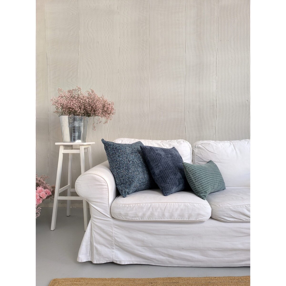 Niebieska poduszka dekoracyjna 50x50 Fiord