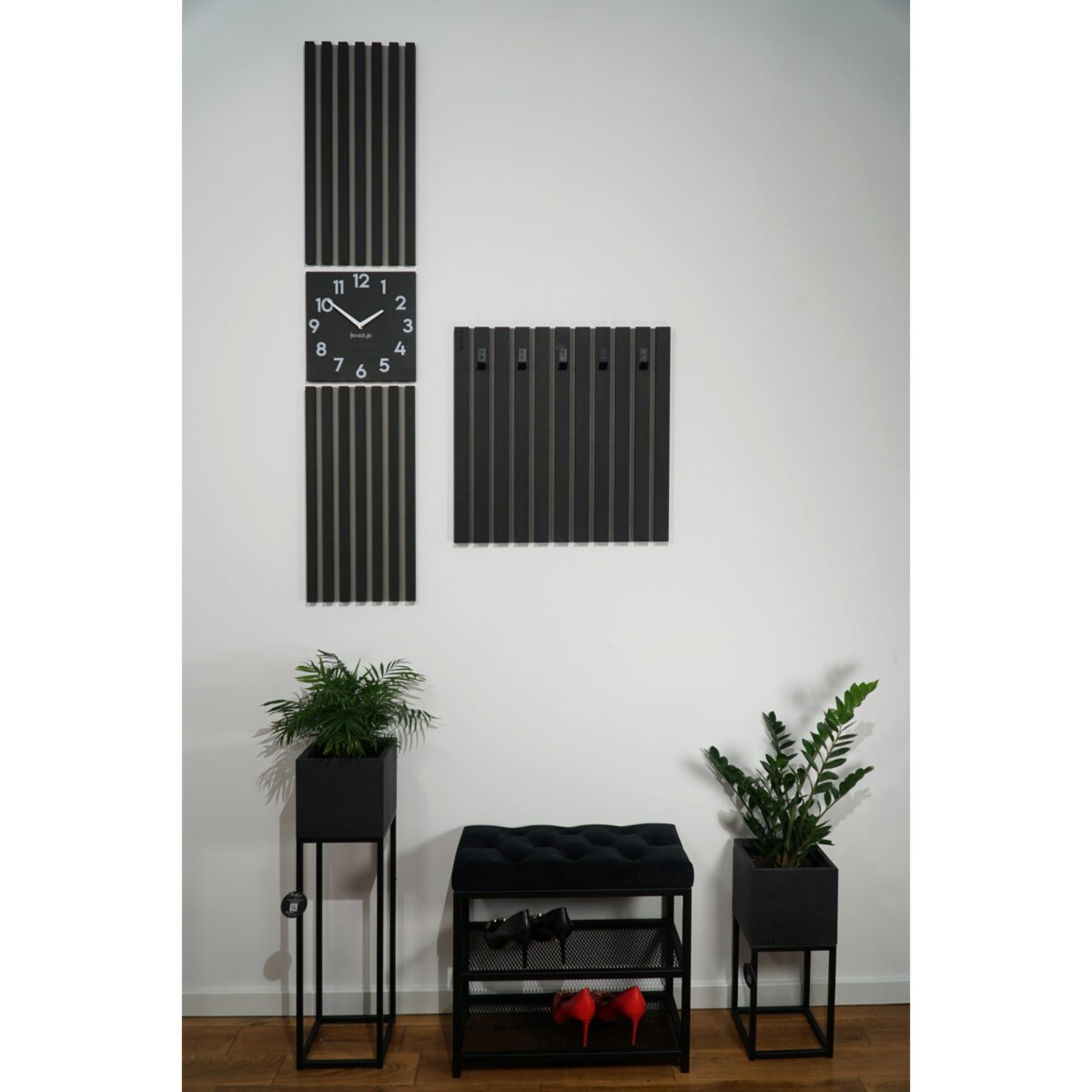 Drewniany wieszak na ubrania Lamele 60cm czarny