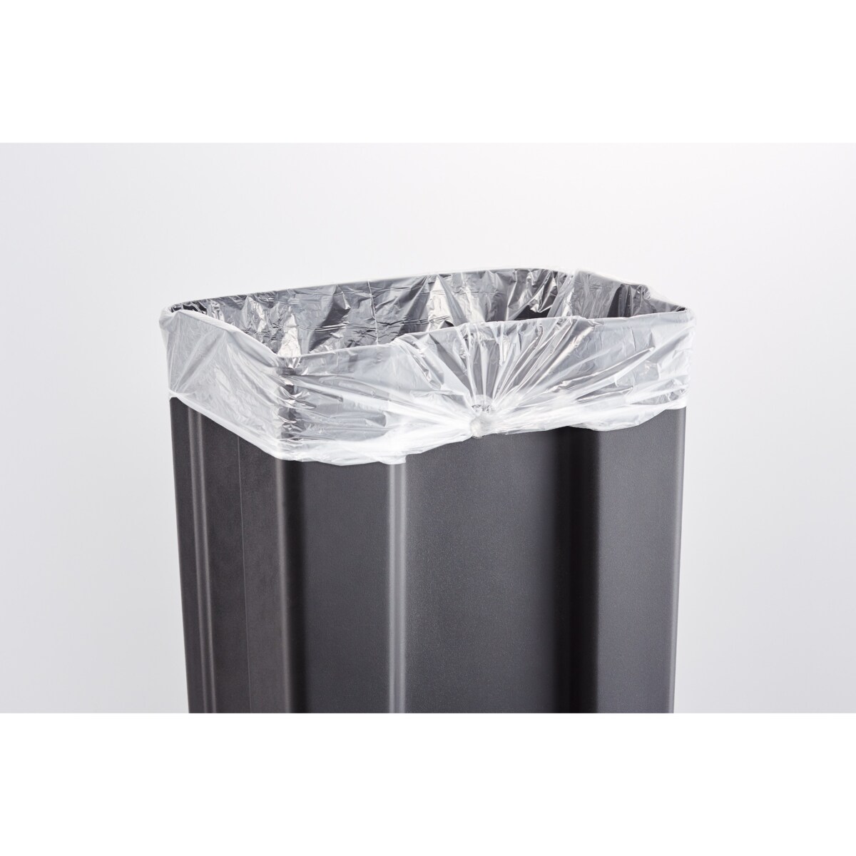 Kosz na śmieci Towerkick czarny MATT WESCO