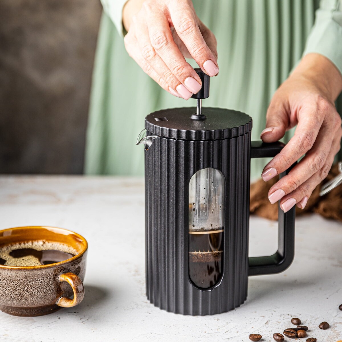 Zaparzacz do herbaty kawy szklany French Press 600 ml czarny KLAUSBERG