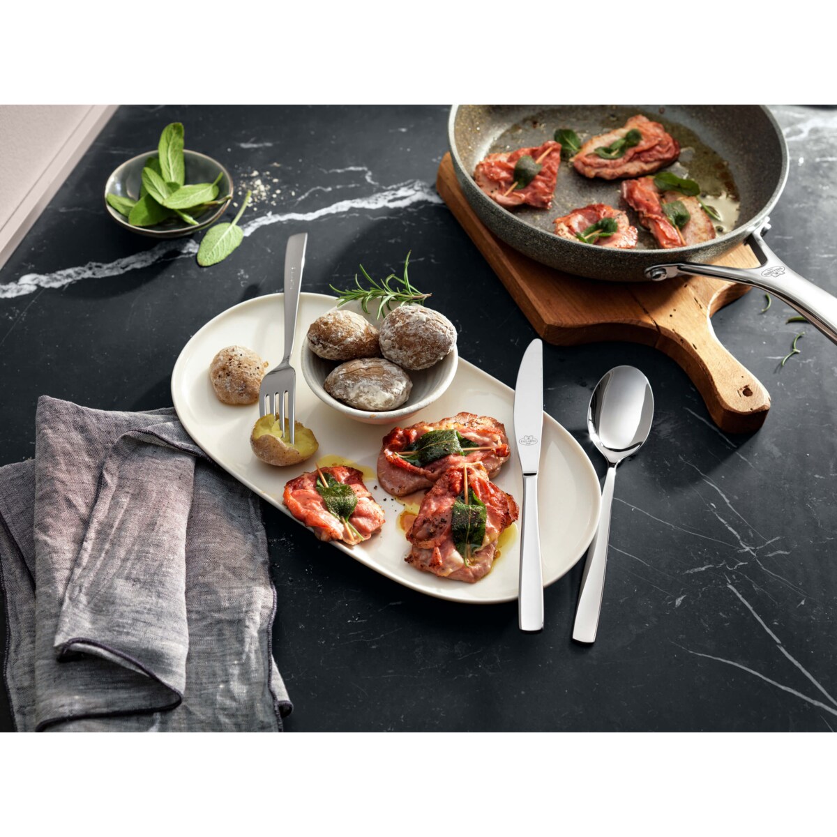 Patelnia indukcyjna Ballarini Salina Granitium - 28 cm