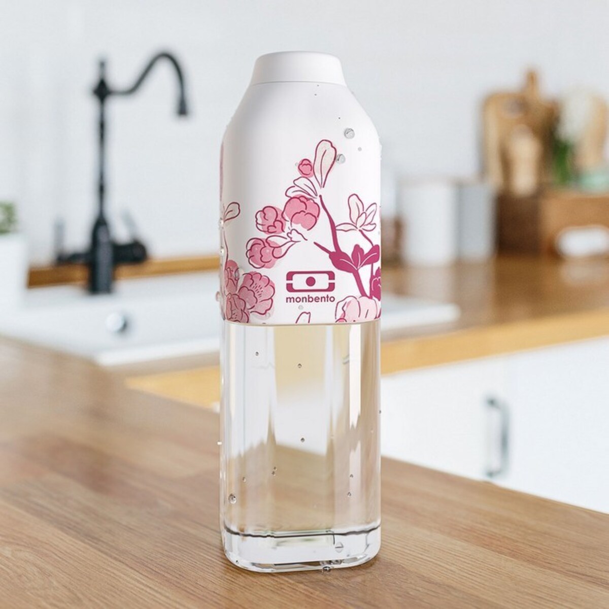 Butelka M Graphic Magnolia Positive, 500 ml, Monbento