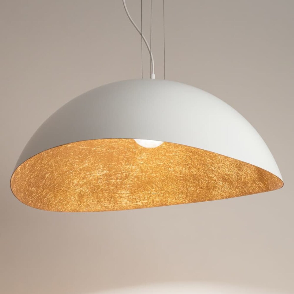 Lampa wisząca retro z żywicy SOLARIS 40623 Sigma biała miedziana