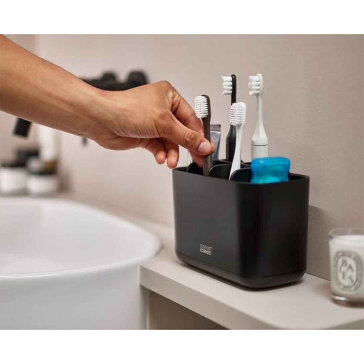 Pojemnik na szczoteczki L (czarny) EasyStore Joseph Joseph