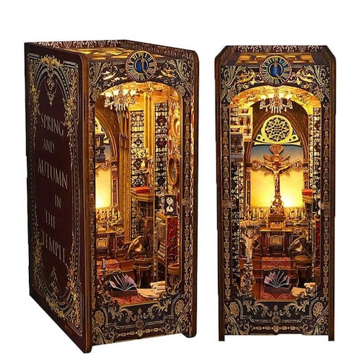 Miniaturowy domek Book Nook - Wiara i miłość