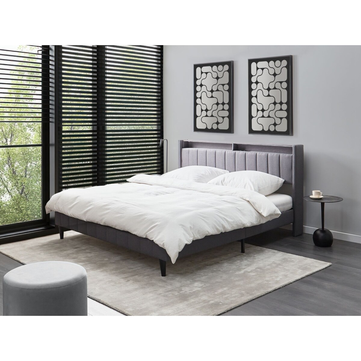 Łóżko LED BEAULIEU 180 x 200 cm Z portem USB ze schowkiem Ciemnoszary