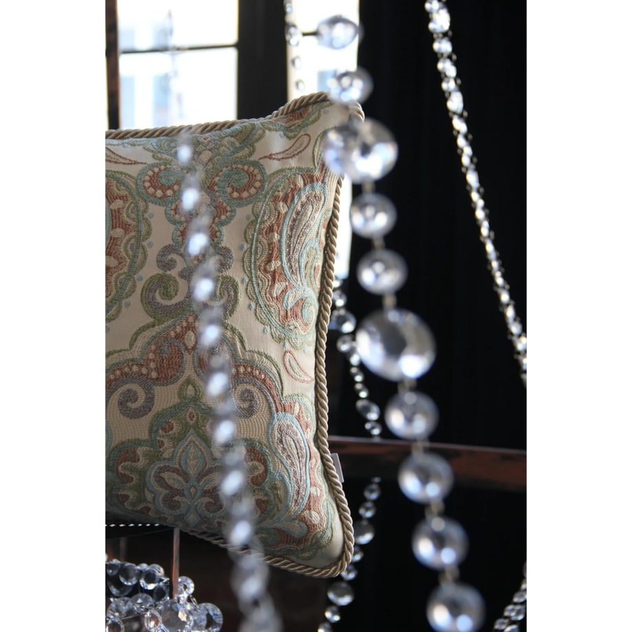 Kremowa - miętowa poduszka dekoracyjna w ornamenty 60x40 Rani